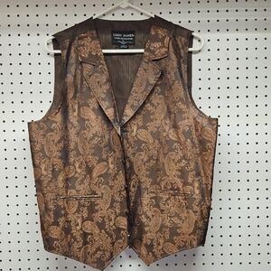 Cody James Men's Paisley Print Jacquard Button Front Vest